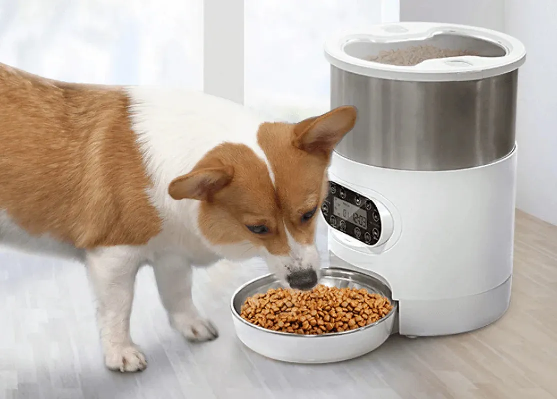 Smartpaws Remote-Controlled Pet Feeder: Automatic Food Dispenser with App Control and Voice Recording